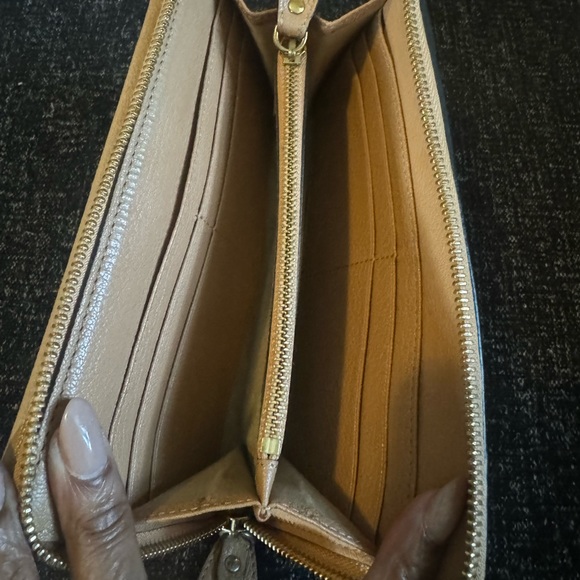 CHLOE ELSIE Gold Savana leather continental wallet - Picture 3 of 7